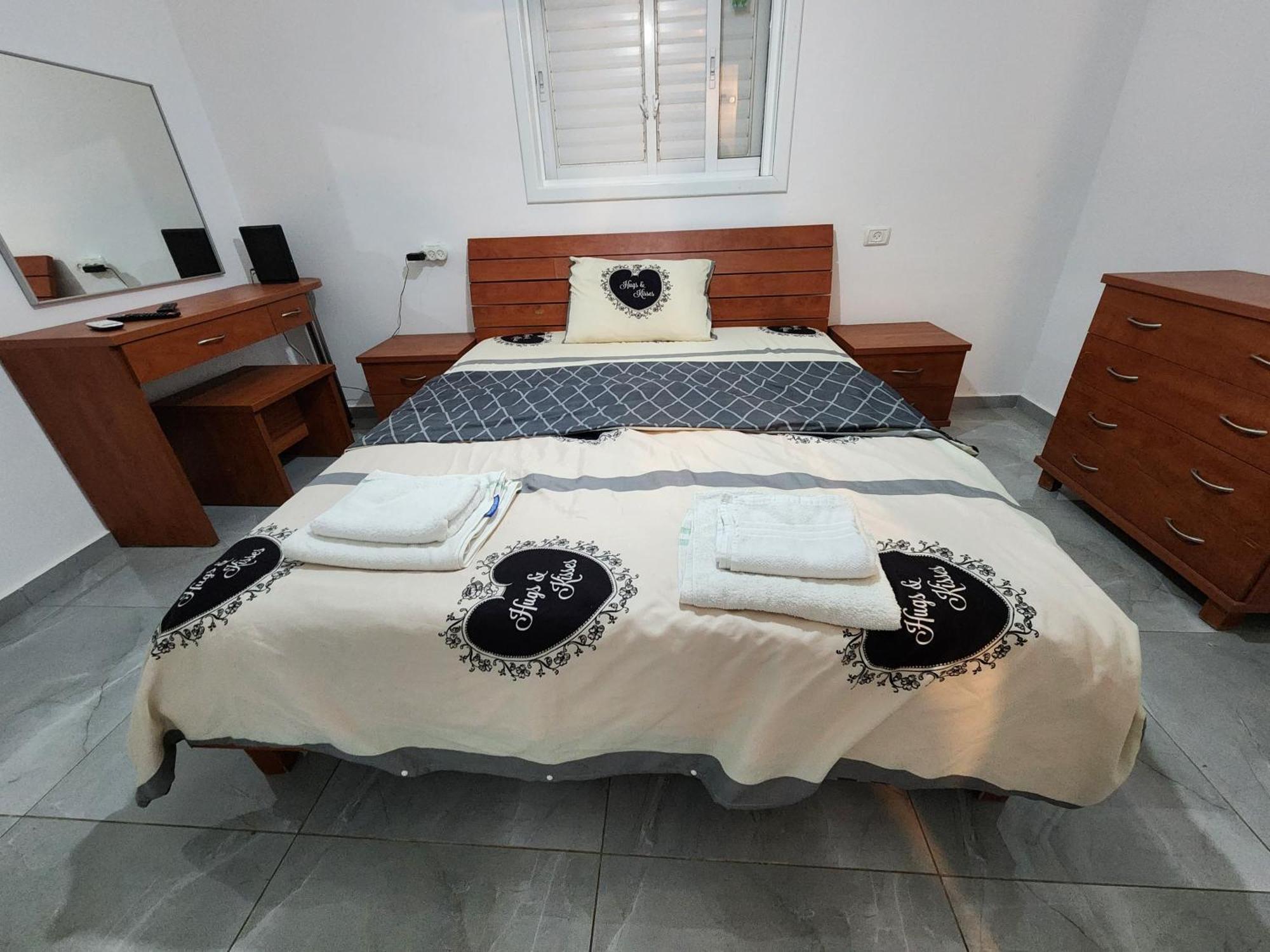 Short term Stay in Rehovot Central location near Nes Ziona Rishon Lezion Jerusalem&Tel Aviv Esterno foto