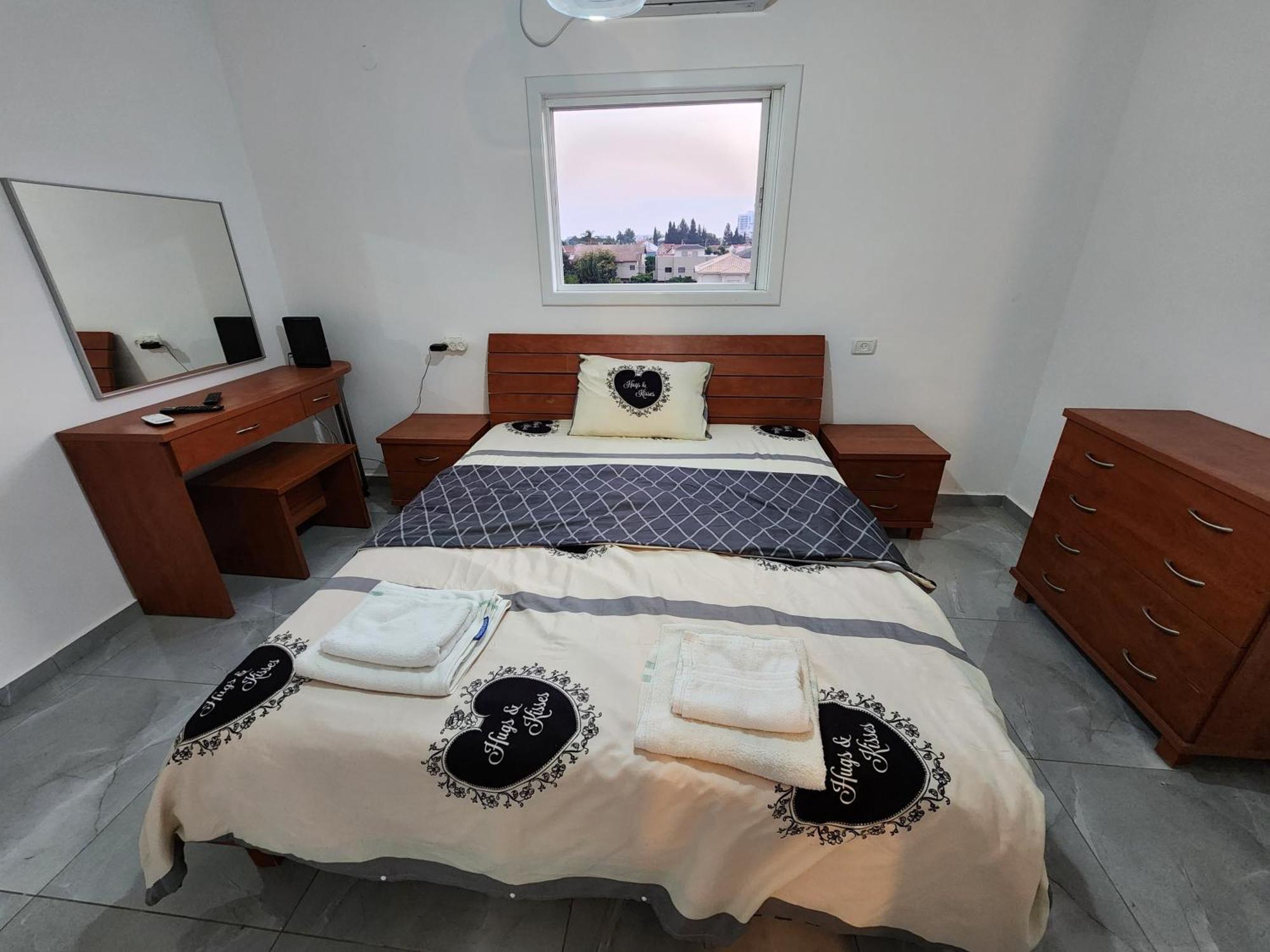 Short term Stay in Rehovot Central location near Nes Ziona Rishon Lezion Jerusalem&Tel Aviv Esterno foto