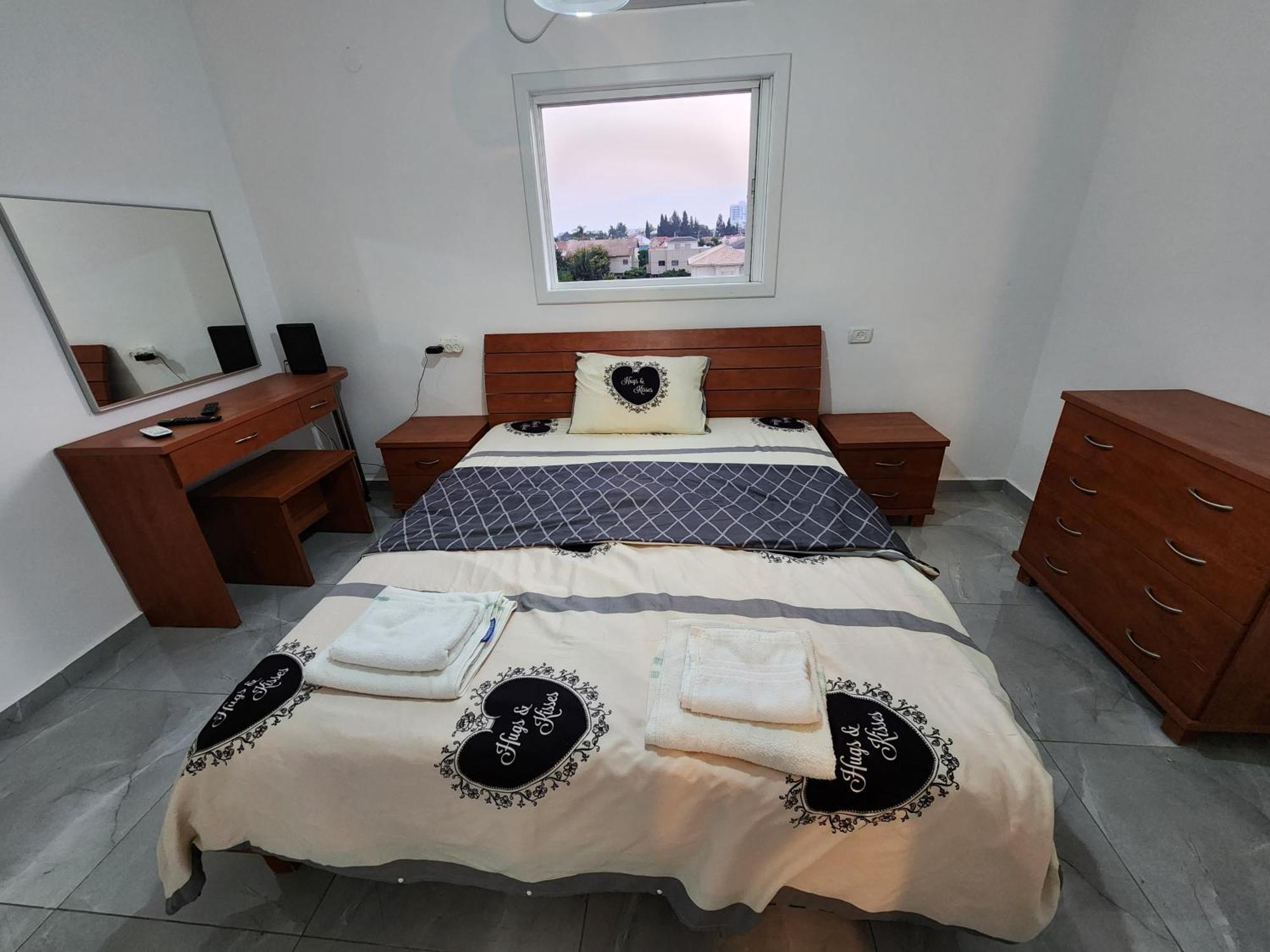 Short term Stay in Rehovot Central location near Nes Ziona Rishon Lezion Jerusalem&Tel Aviv Esterno foto