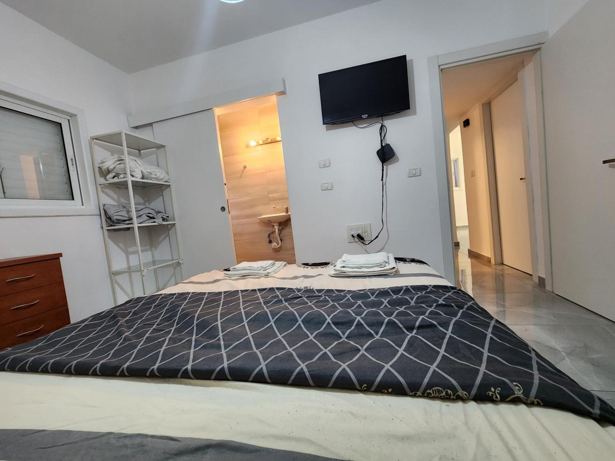 Short term Stay in Rehovot Central location near Nes Ziona Rishon Lezion Jerusalem&Tel Aviv Esterno foto